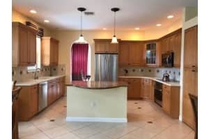 6533 Stonehurst Circle, Lake Worth, FL 33467 Sold 04/04/25