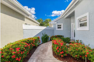 922 Dickens Place, West Palm Beach, FL 33411 Sold 03/06/25