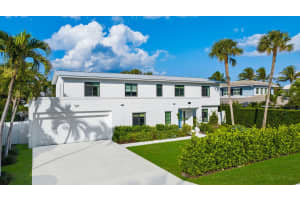 226 Cove Place, Jupiter Inlet Colony, FL 33469 Sold 05/01/25
