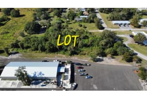 813 SW 2nd Street, Okeechobee, FL 34974 - MLS#R11043825