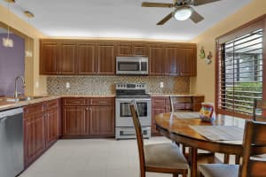 5673 Fairway Park Drive 102, Boynton Beach, FL 33437 Sold 02/15/25