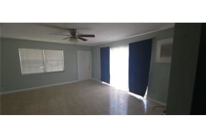 412 7th Road SW, Vero Beach, FL 32962 - MLS#R11043857