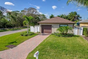 17701 Evangeline Avenue, Jupiter, FL 33458 Sold 05/01/25
