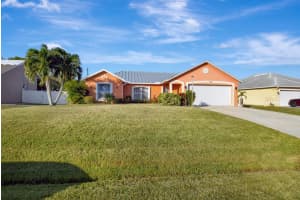681 SE Streamlet Avenue SE, Port Saint Lucie, FL 34983 Sold 05/20/25