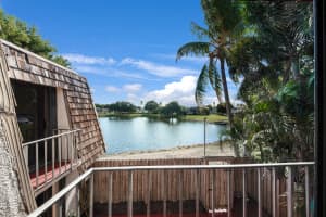 368 Lake Arbor Drive, Palm Springs, FL 33461 Sold 02/27/25