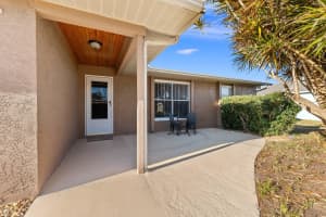 725 SW Ancona Road, Port Saint Lucie, FL 34953 Sold 04/04/25