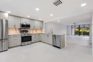 15319 Strathearn Drive 11002, Delray Beach, FL 33446 Sold 03/14/25