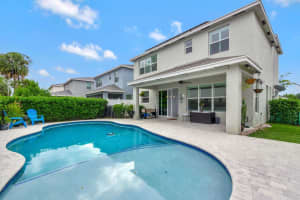 6631 Pointe Of Woods Drive, West Palm Beach, FL 33413 Sold 01/17/25