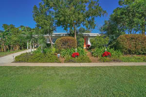 1320 Lake Erie Drive, Lake Worth, FL 33461 Sold 02/18/25