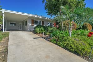 1320 Lake Erie Drive, Lake Worth, FL 33461 Sold 02/18/25