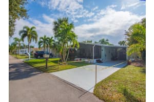 24 Santa Maria Way, Port Saint Lucie, FL 34952 Sold 04/03/25