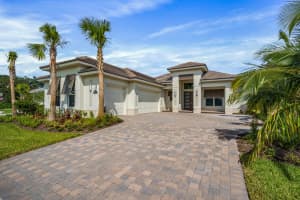 237 Strand Terrace, Vero Beach, FL 32963 Sold 03/31/25