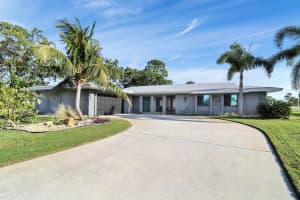 2765 SE Pine Valley Street, Port Saint Lucie, FL 34952 Sold 02/03/25