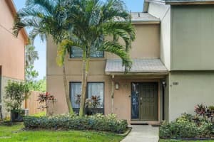 802 Sandtree Drive 802, Palm Beach Gardens, FL 33403 Sold 03/12/25