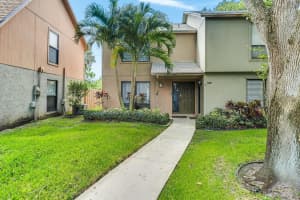 802 Sandtree Drive 802, Palm Beach Gardens, FL 33403 Sold 03/12/25