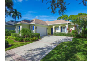 838 Carolina Circle SW, Vero Beach, FL 32962 Sold 06/05/25