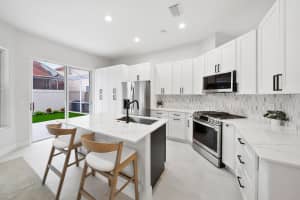 30 Porta Vista Circle, Palm Beach Gardens, FL 33418 Sold 03/04/25