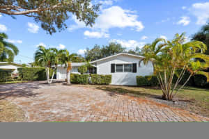 421 SE Edgewood Drive, Stuart, FL 34996 Sold 01/10/25
