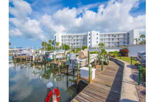 5932 S River Run Drive, Sebastian, FL 32958 Sold 02/18/25