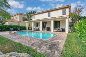 10730 Willow Oak Court, Wellington, FL 33414 Sold 04/21/25