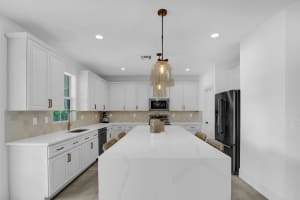 10730 Willow Oak Court, Wellington, FL 33414 Sold 04/21/25