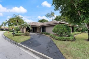 616 Cypress Key Drive, Atlantis, FL 33462 Sold 03/06/25
