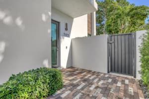 703 NE 5th Street, Delray Beach, FL 33483 - MLS#R11044896