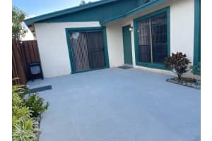 1040 Manor Drive, Palm Springs, FL 33461 Sold 02/14/25