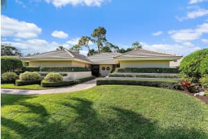 2 Alford Court, Palm Beach Gardens, FL 33418 Sold 03/04/25