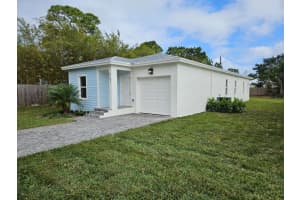 5197 SE Isabelita Avenue, Stuart, FL 34997 Sold 02/13/25