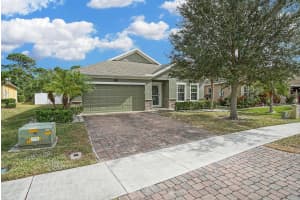 322 SW Lexington Avenue SW, Vero Beach, FL 32962 Sold 02/24/25