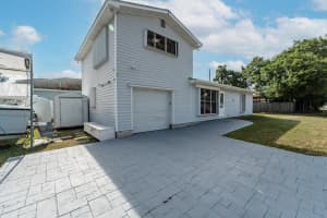 607 Mercury Street, West Palm Beach, FL 33406 Sold 04/17/25