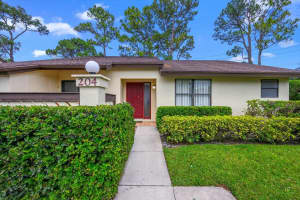 204 Star Clusters Court, Royal Palm Beach, FL 33411 Sold 03/25/25