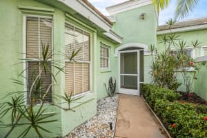 2543 Country Golf Drive, Wellington, FL 33414 - MLS#R11045122