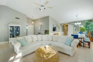 2543 Country Golf Drive, Wellington, FL 33414 - MLS#R11045122