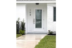 108 Stillwater Circle, Jupiter, FL 33458 Sold 02/18/25