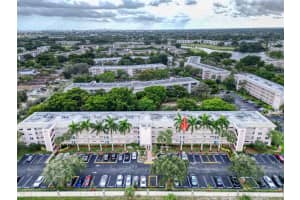 2004 Granada Drive J3, Coconut Creek