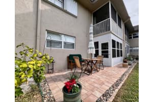 102 Oxford 200, West Palm Beach, FL 33417 Sold 06/16/25