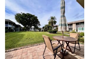 102 Oxford 200, West Palm Beach, FL 33417 Sold 06/16/25