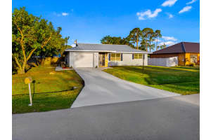 671 NE Lagoon Lane, Port Saint Lucie, FL 34983 Sold 03/31/25