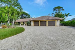 581 S Country Club Drive, Atlantis, FL 33462 - MLS#R11045251
