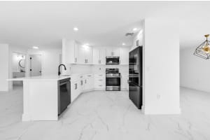 60 Gables Boulevard, Weston, FL 33326 Sold 04/25/25