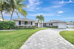 906 SW 28th Avenue, Boynton Beach, FL 33435 Sold 03/06/25