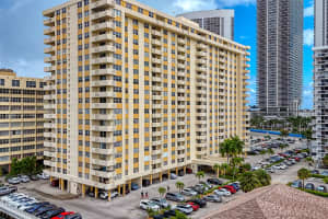 1833 S Ocean Drive 1809, Hallandale Beach, FL 33009 Sold 01/28/25