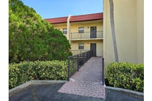 2050 Oleander Boulevard 6-203, Fort Pierce, FL 34950 Sold 03/04/25