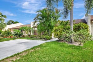 18 Chelsea Lane, Boynton Beach, FL 33426 Sold 01/17/25