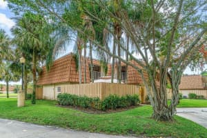 801 Blue Ridge Circle, West Palm Beach, FL 33409 Sold 12/29/24