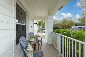 807 SW 28th Street, Palm City, FL 34990 Sold 02/24/25