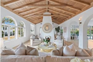291 Jamaica Lane, Palm Beach, FL 33480 Sold 02/20/25