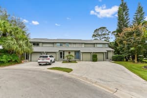652 NE Wax Myrtle Way, Jensen Beach, FL 34957 Sold 08/15/25